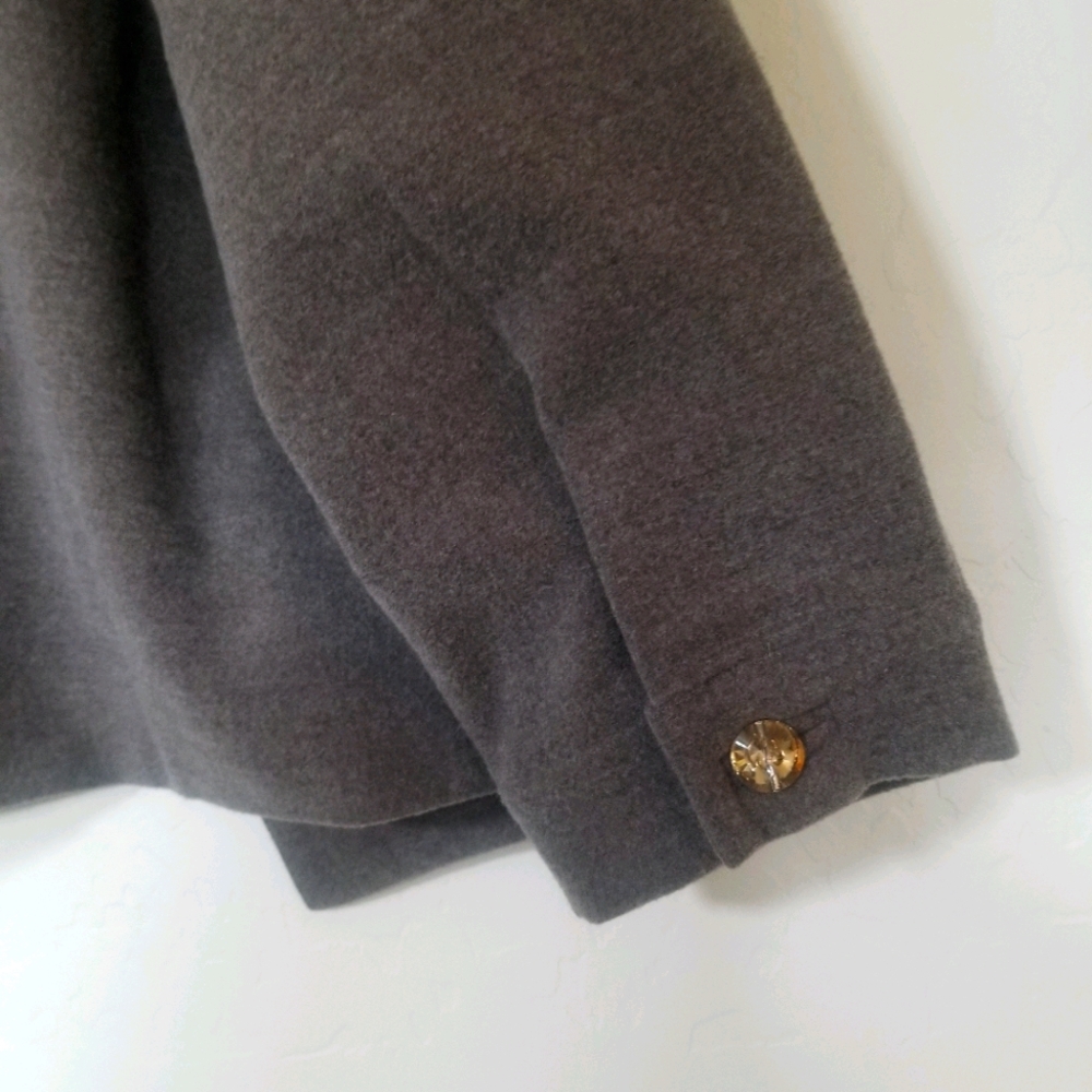 Coat - Picture 4 of 4